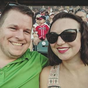 Meet your Posher, Janel